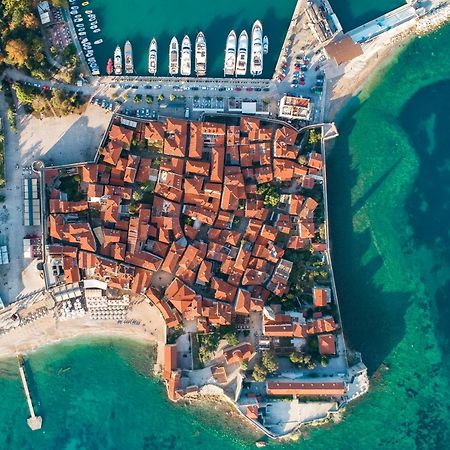 Alessandra Apartments Sveti Stefan Bagian luar foto