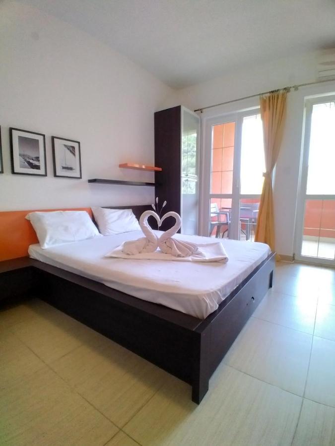 Alessandra Apartments Sveti Stefan Bagian luar foto