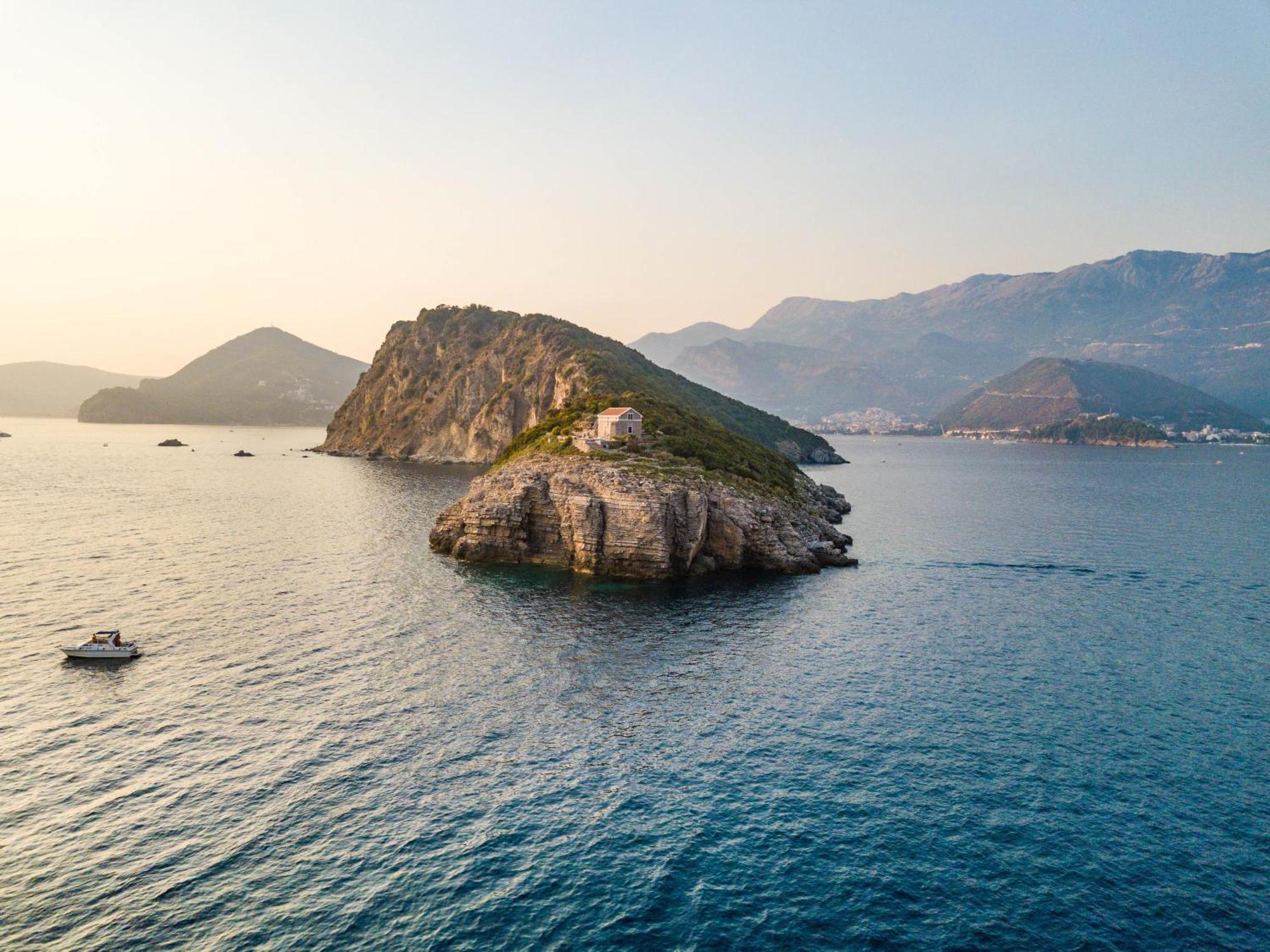 Alessandra Apartments Sveti Stefan Bagian luar foto