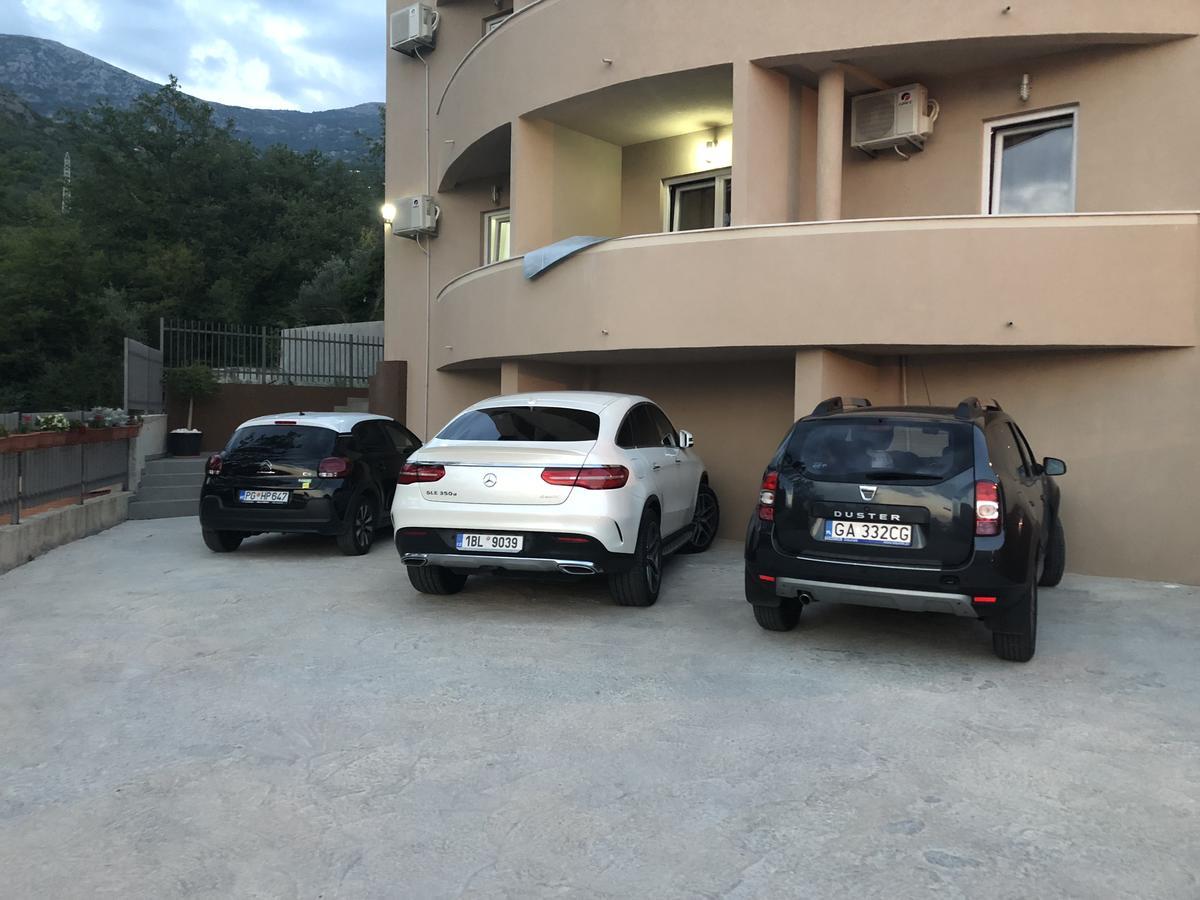 Alessandra Apartments Sveti Stefan Bagian luar foto
